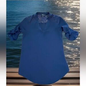EUC BCX Blouse Top Tunic Navy Blue Lace Back Shear Roll Tab Sleeves Size Small